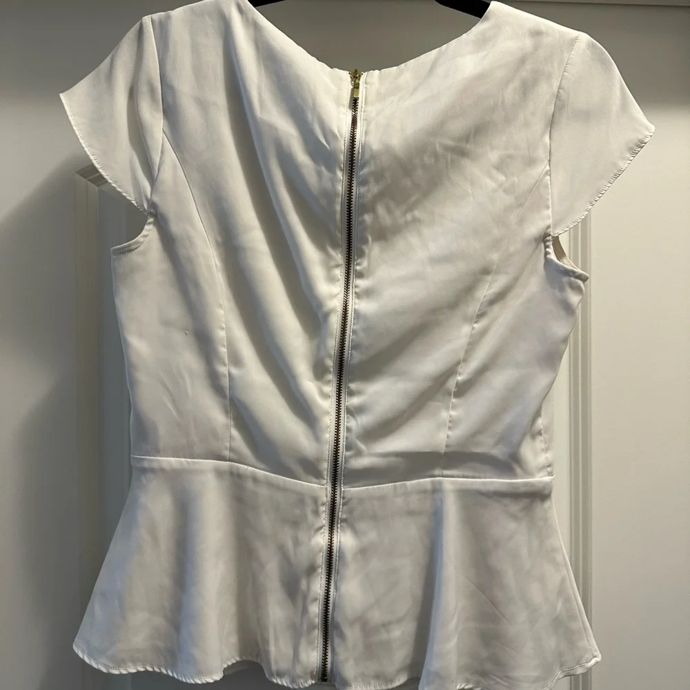Express Women's White Peplum Top - Picture 3 of 5